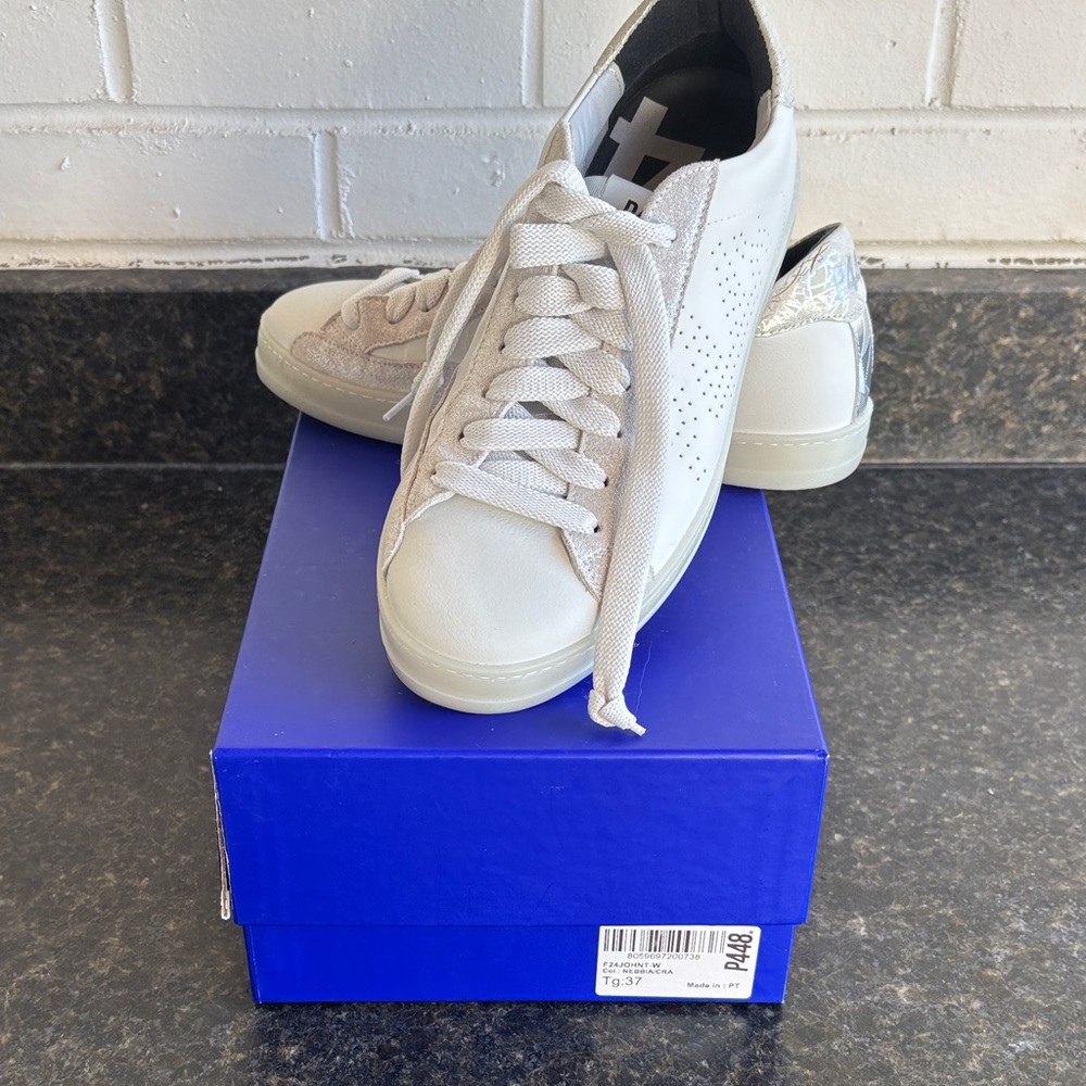 P448 F24 John Leather Sneaker (Women)
Color-Nebbia/Cra, Size 7US / 37EU